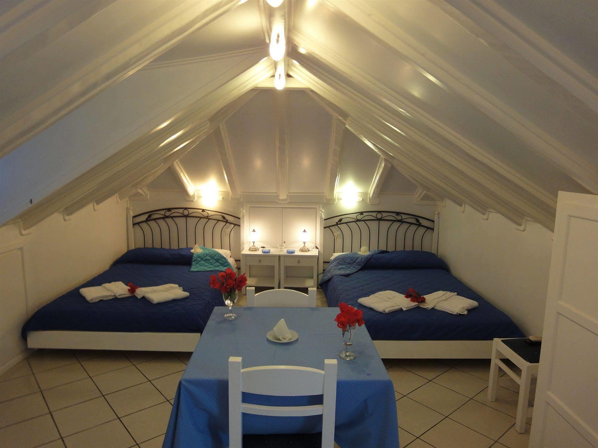 Botsis Guest House Ýdra Eksteriør bilde